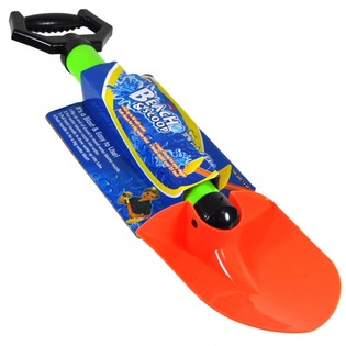 Pala de playa con pistola de agua integrada