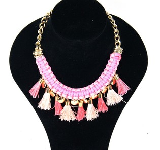 Collar de Lujo Estilo Ibiza con Borlas Rosas (1 ud)