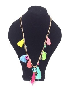 Collar de Estilo Ibiza con Borlas y Símbolo de la Paz (1 ud)